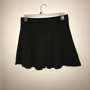 Black skater skirt(NWOT)