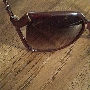 Bamboo Gucci glasses, brown in color!
