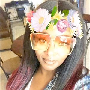 Meet your Posher, Shera