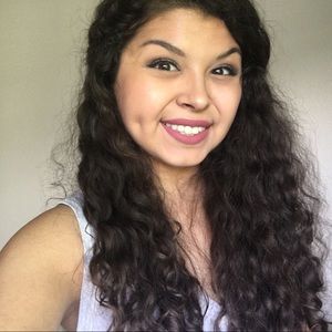 Meet your Posher, Angela