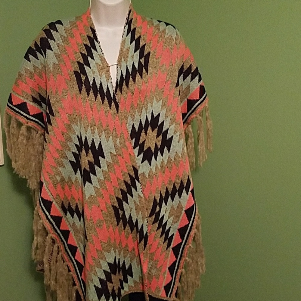 Not for sale NWT Chic Aztec patterned poncho