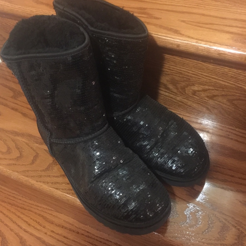 Black Ugg Boots *re-post, correct size*