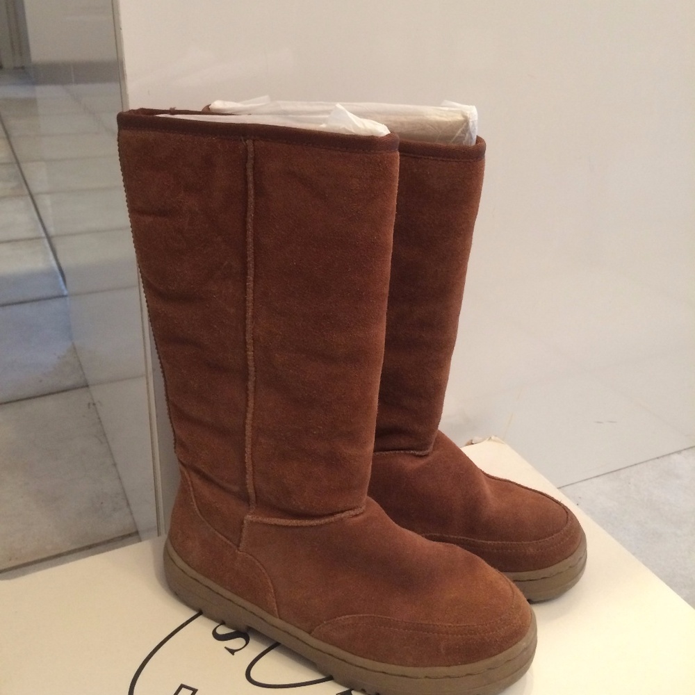 Women's Steve Madden Tan Suede "Pillows" boots