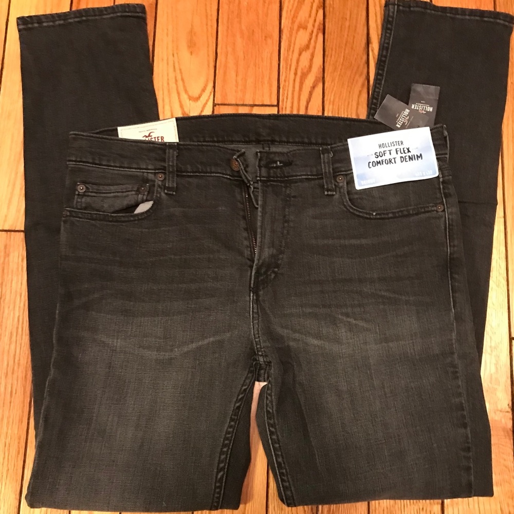 NWT Hollister Soft Flex Skinny Men’s Jeans 33W 32L