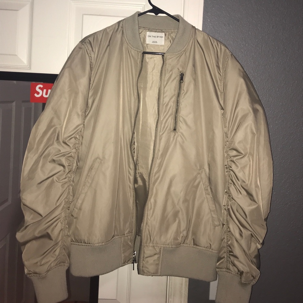 Bomber jacket