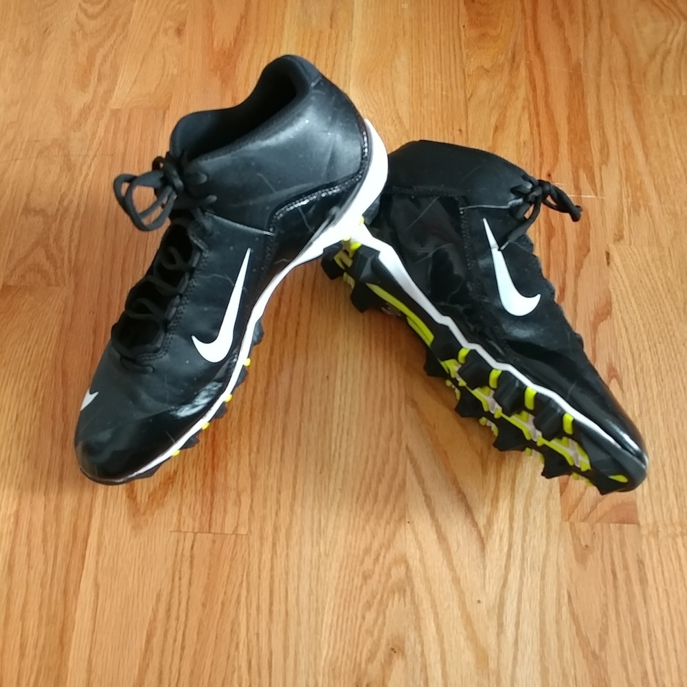 Nike Alpha Fastflex Football Cleats.