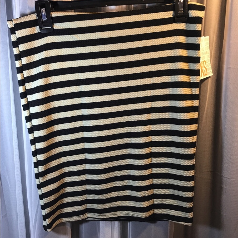 LulaRoe Cassie