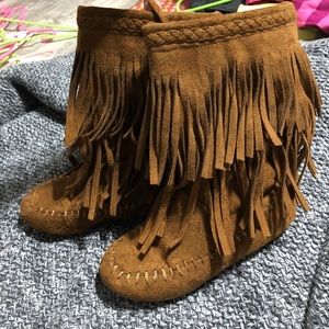 Girls boots