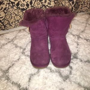 bailey button uggs