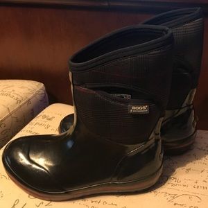 Bogs Classic Winter snow & rain boots.