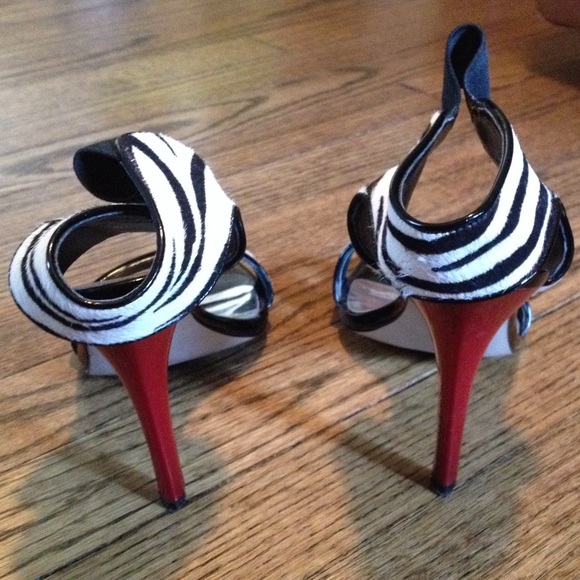 GUESS Animal Print High Heel Sandals - Picture 3 of 4