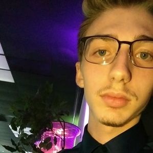 Meet your Posher, Justin