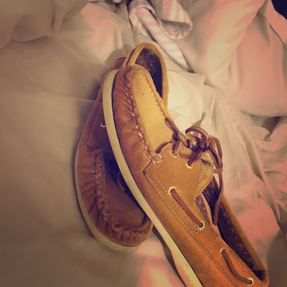 Tan corduroy Sperry top siders
