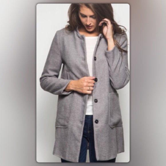 The Elaina Collection Grey Coat - Picture 2 of 3