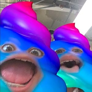 Meet your Posher, Carisma