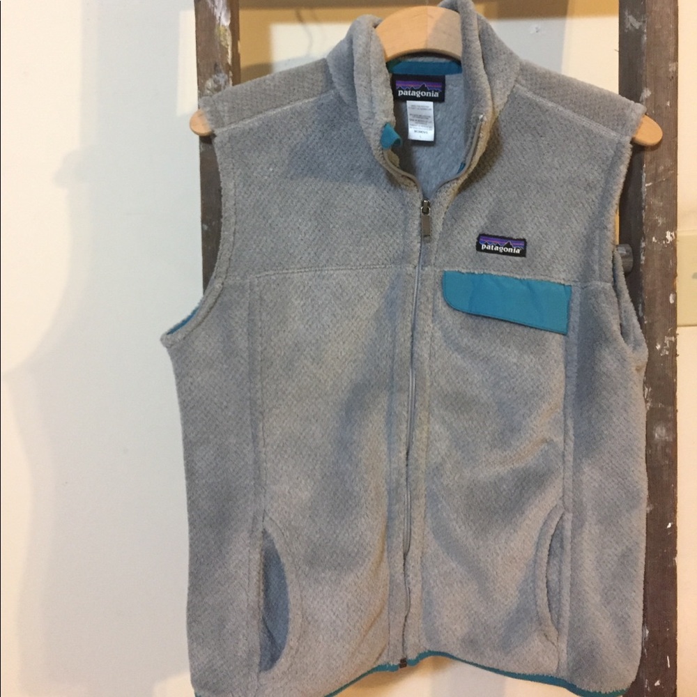 PATAGONIA synchilla grey with blue detail