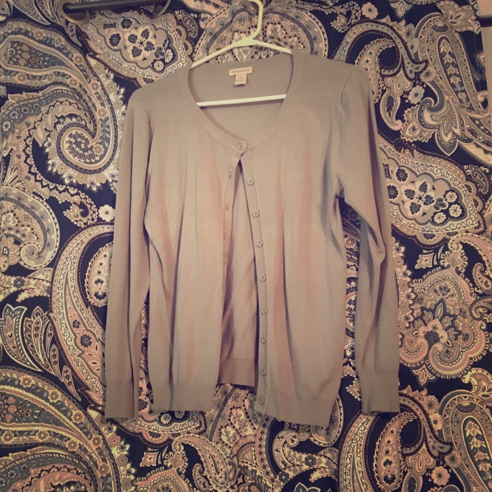 Gray Cardigan Size XL Buttons