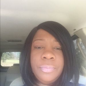 Meet your Posher, Lakeisha
