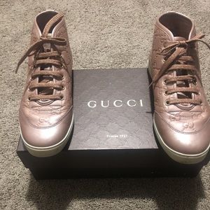 Gucci shoes soft metallic winter rose