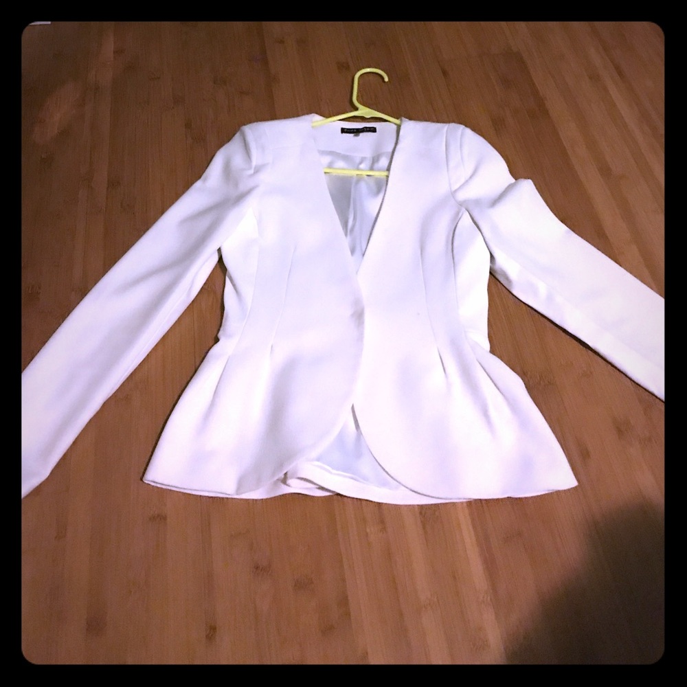 Pure sugar white blazer