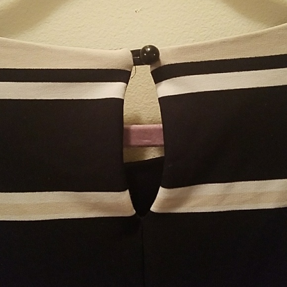 Connected petite dress - Picture 4 of 4