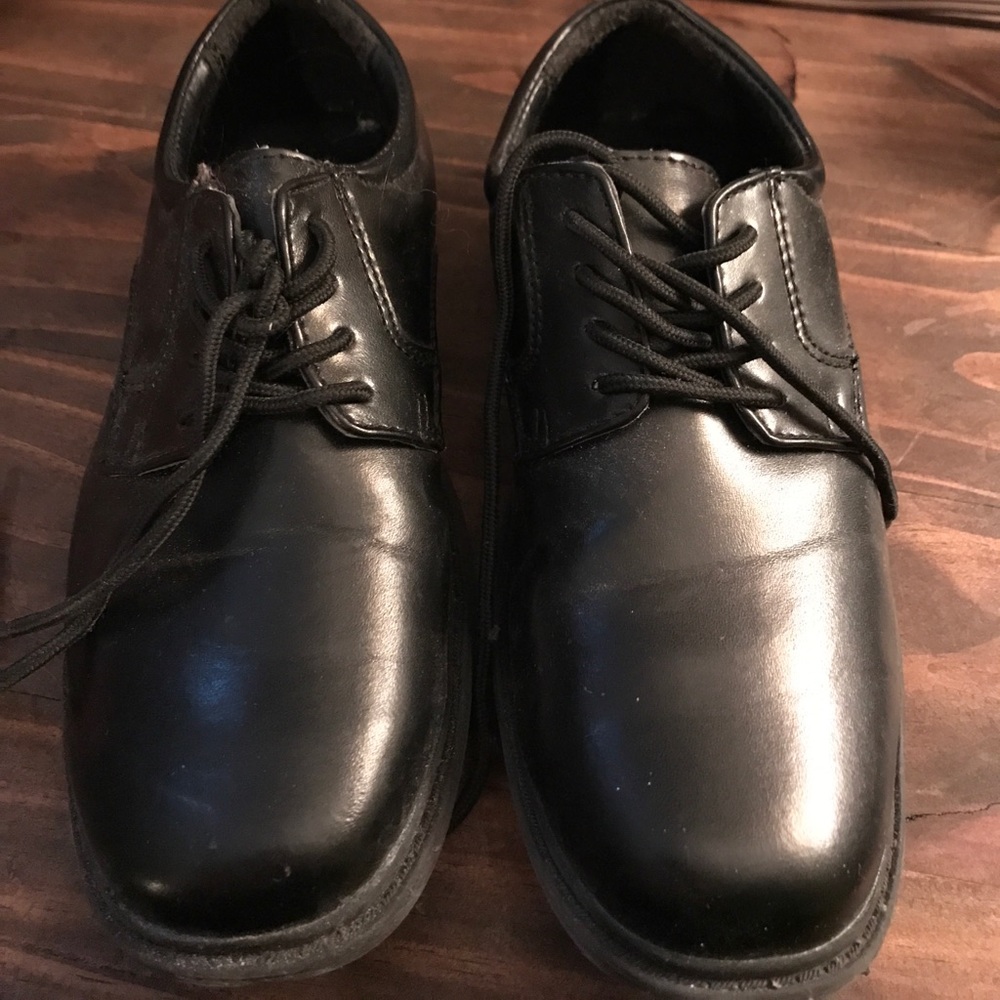Boys dressy shoes. Worn only once