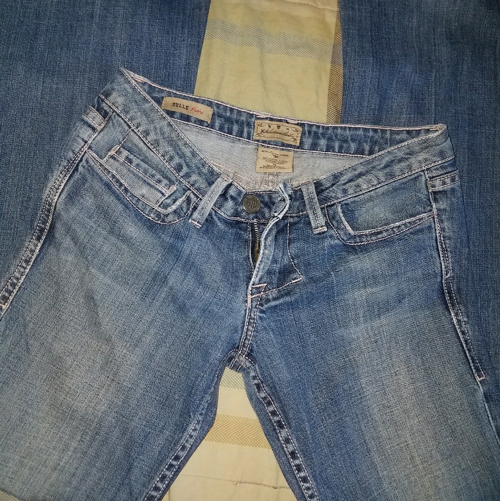 William Rast blue jeans size 28