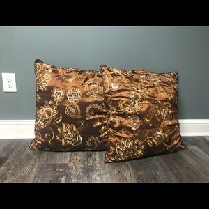 Decorative Throw Pillows