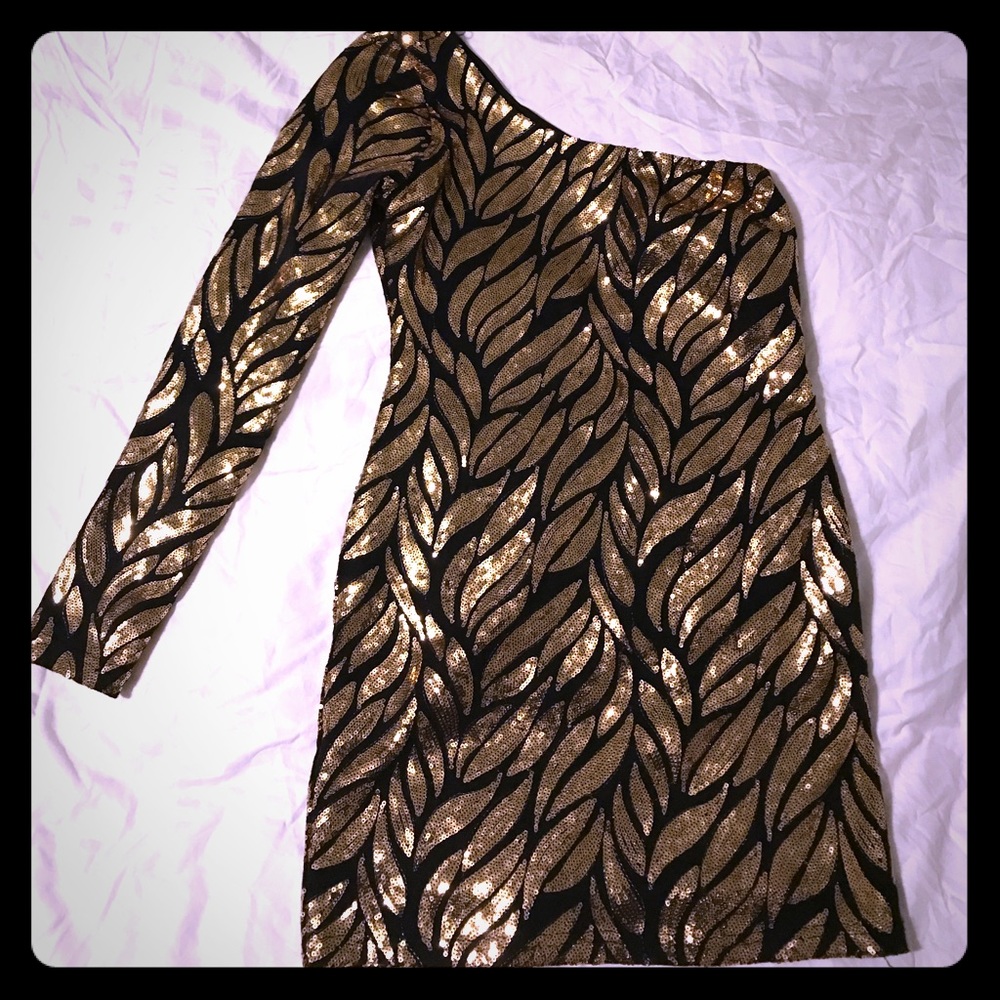 Sequence one-sleeved party dress
