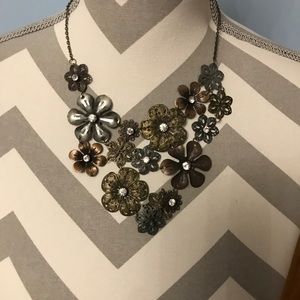 Statement necklace