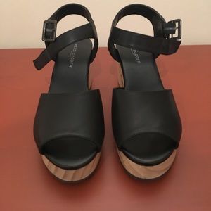 Chunky heeled Kelsi Dagger Brooklyn clog sandals