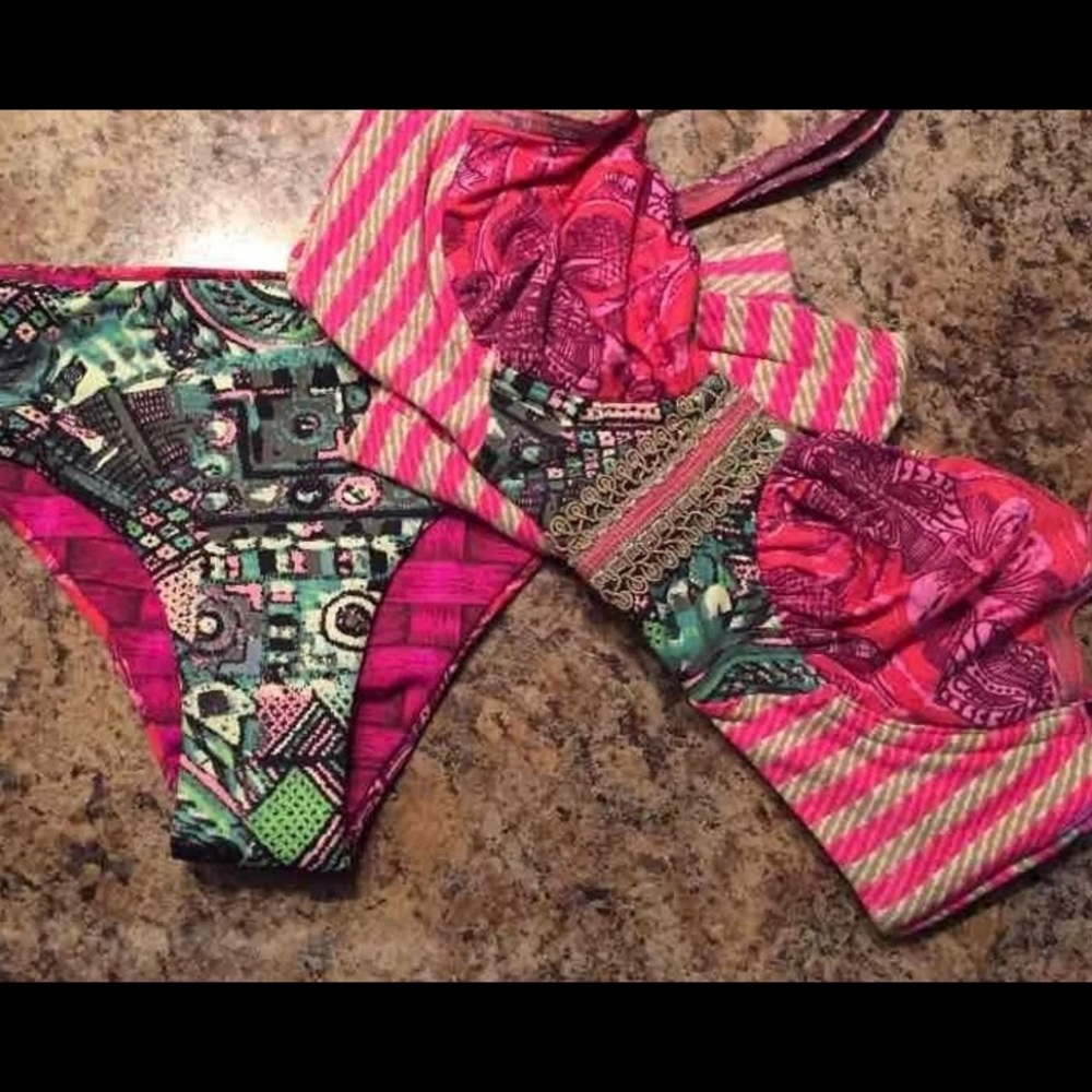 Maaji bathing suit size M top and bottom