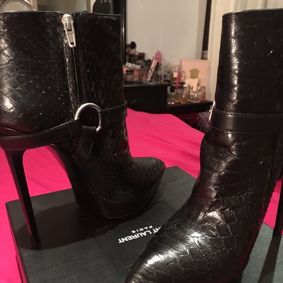 Saint Laurent Python Black Ankle Boots Size 42!! - Picture 8 of 8