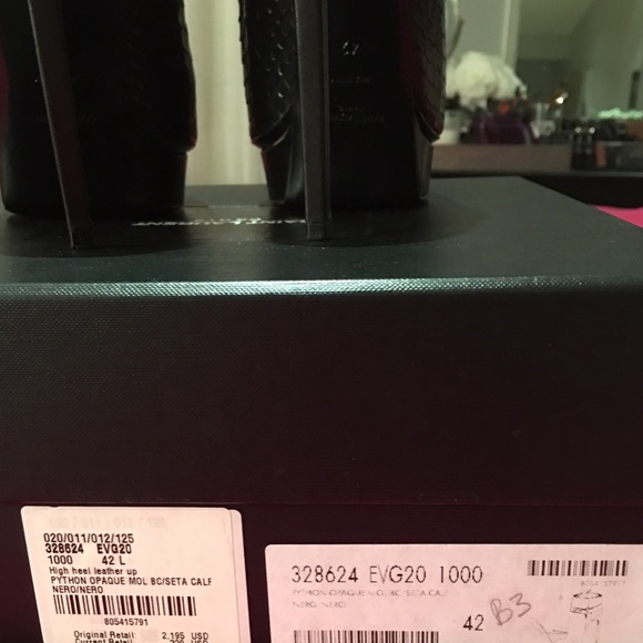 Saint Laurent Python Black Ankle Boots Size 42!! - Picture 2 of 8