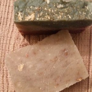 Indian Sandalwood & Jasmine Flowers