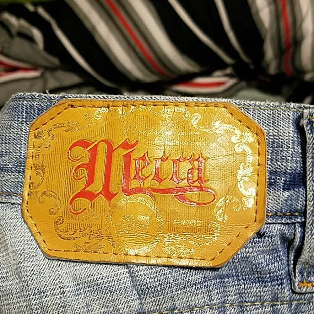 Men's shorts - Picture 2 of 4