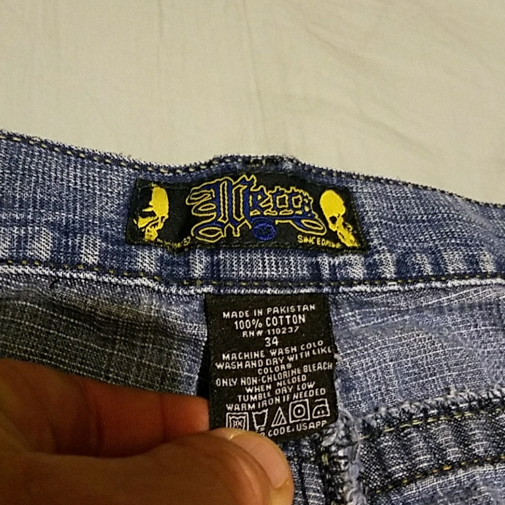 Men's shorts - Picture 4 of 4