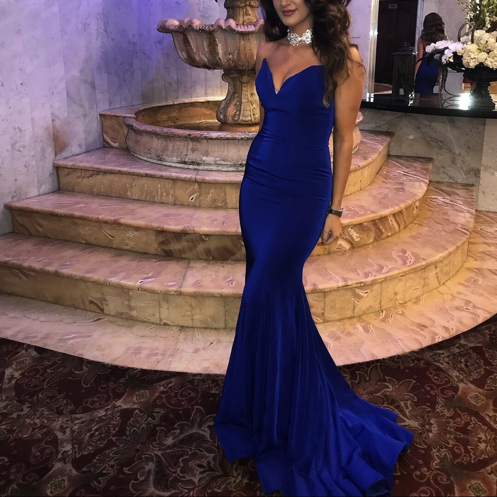 Long blue dress