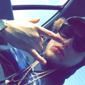 Meet your Posher, Travis