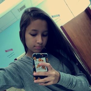 Meet your Posher, Andrea