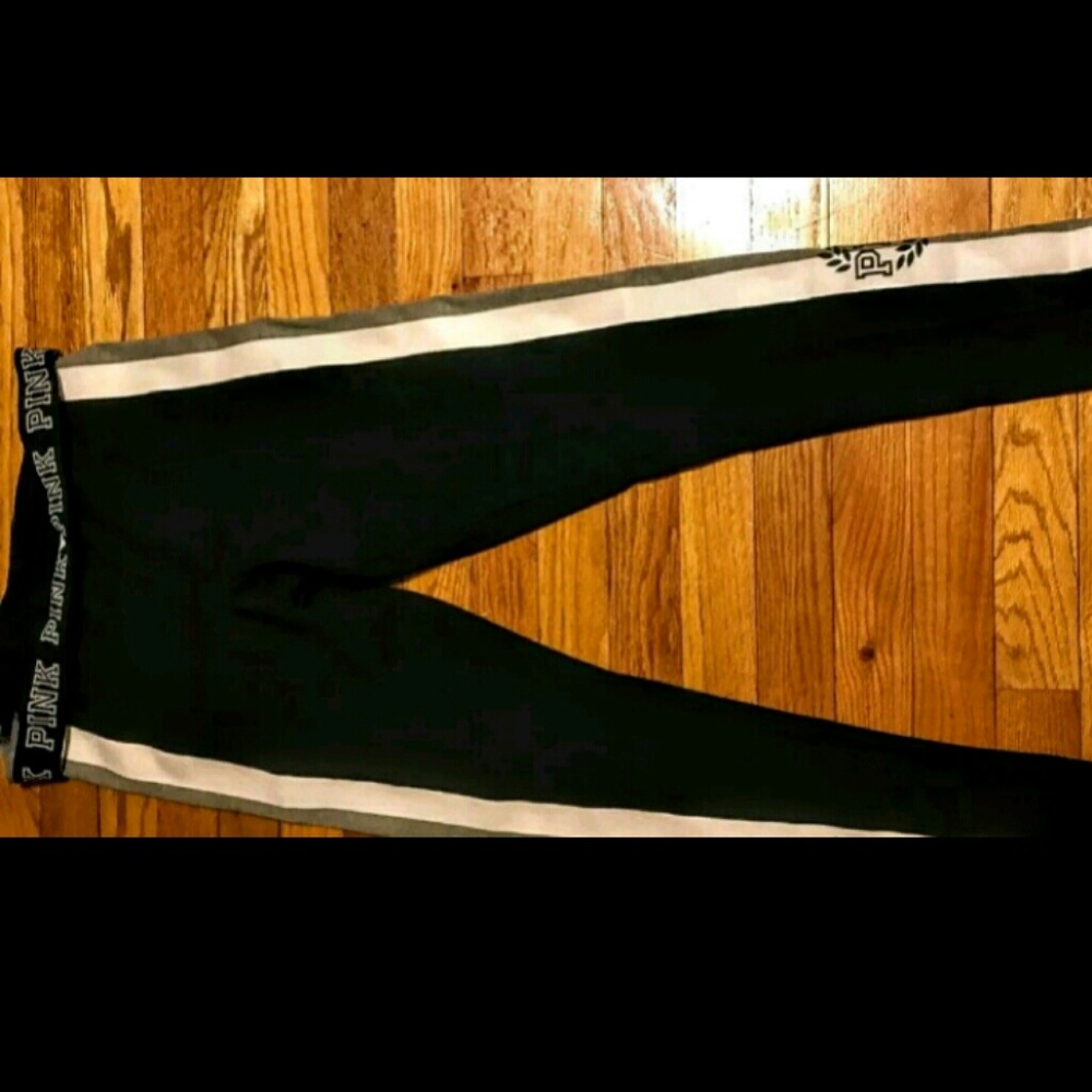Small yogas PINK nwt
