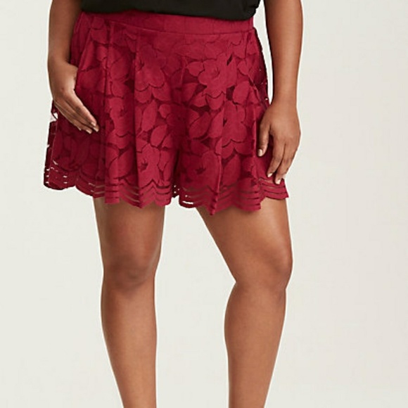 Torrid wine Flowy Lace Shorts lined 0x 2x 3x 4x - Picture 2 of 7