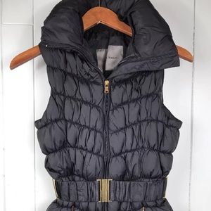 Zara Woman Black puffer vest with hood