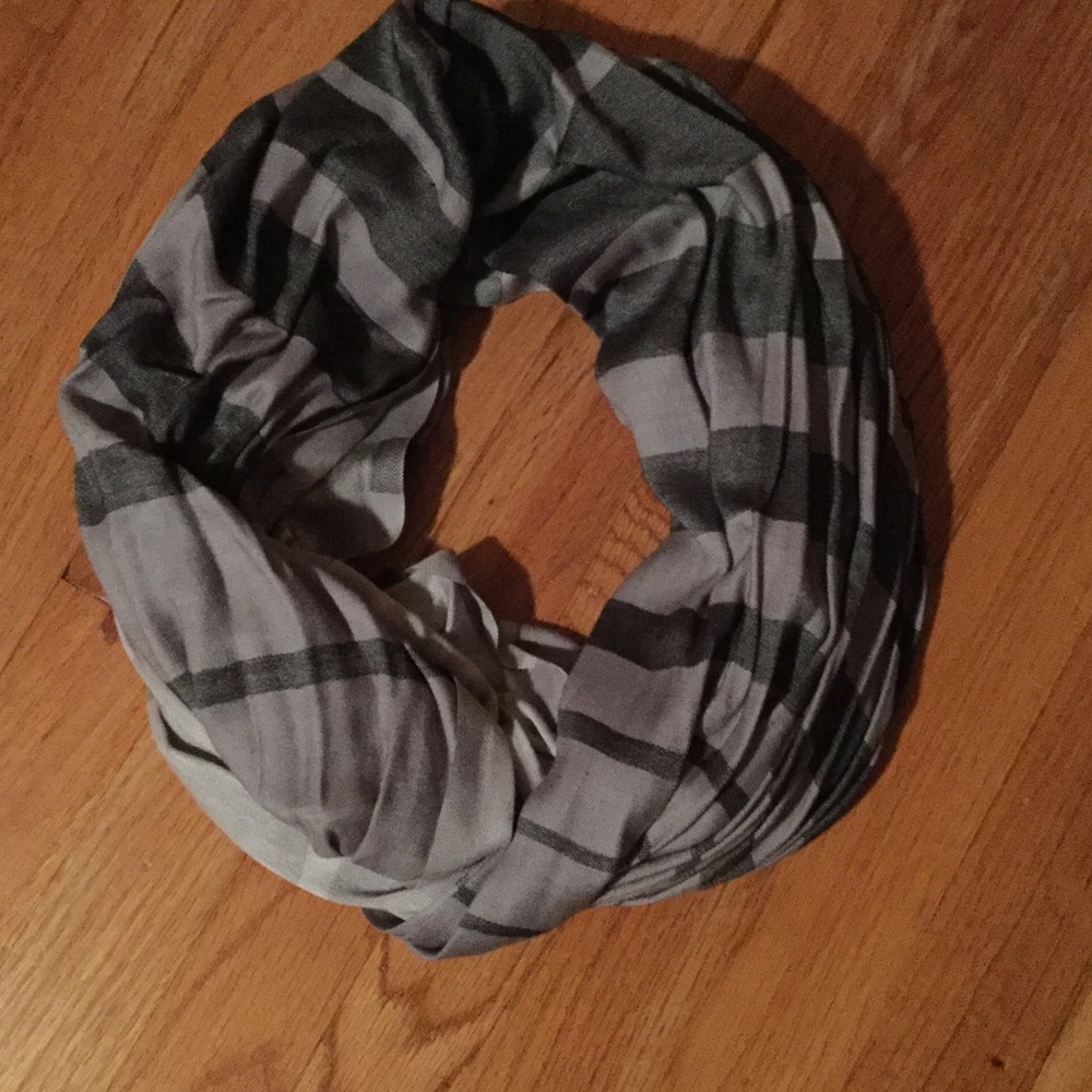 Infinity Scarf EUC