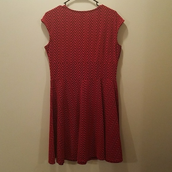 La Vanta dress - Picture 4 of 4