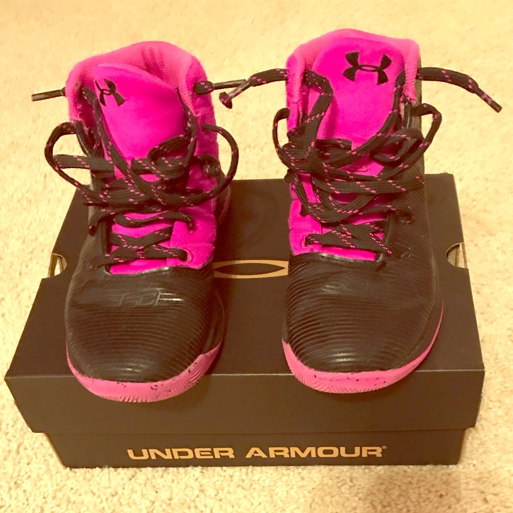 Girls Under Armour basketball high tops size 2