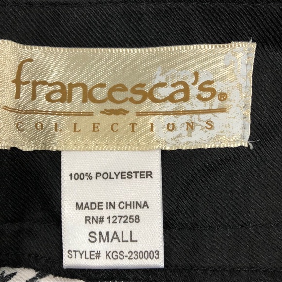 Francesca’s Floral Box Pleat Skirt Size Small - Picture 4 of 7