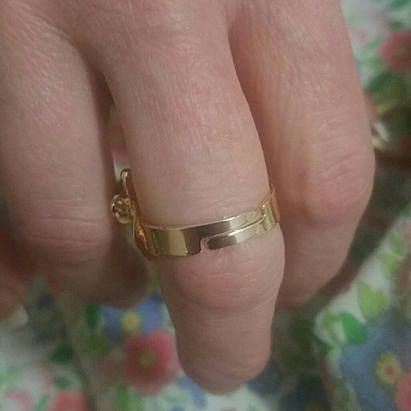 Hello kitty ring. Hello kitty crystal ring - Picture 2 of 4