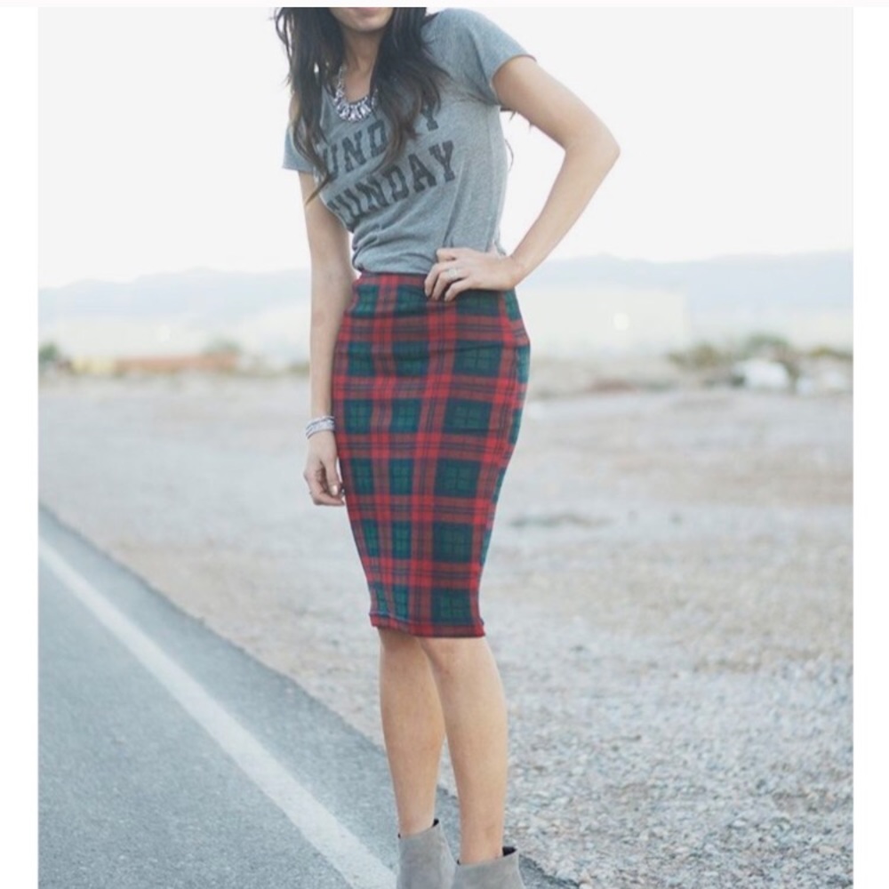 Plaid Stretch Skirt Size 0-2