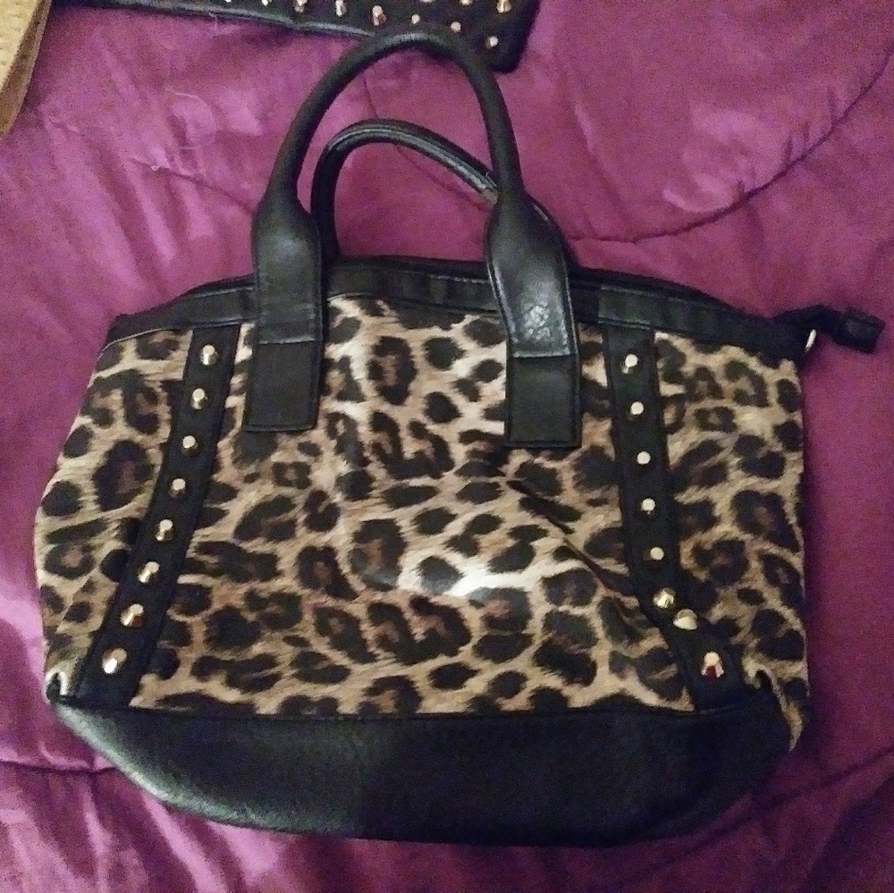 Hand bag